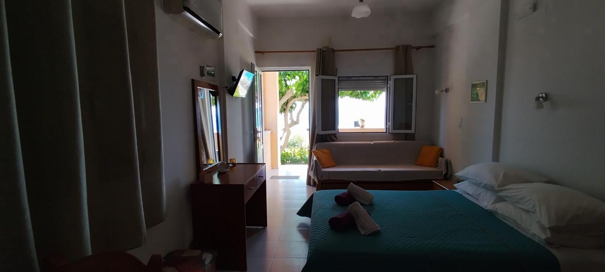 Despoina Apartments Keratokambos Bagian luar foto